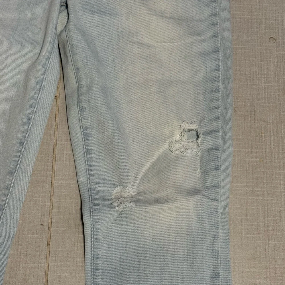 PAIGE Women's Verdugo Ultra Skinny Light Blue Distressed Jeans- EUC - Picture 5 of 14